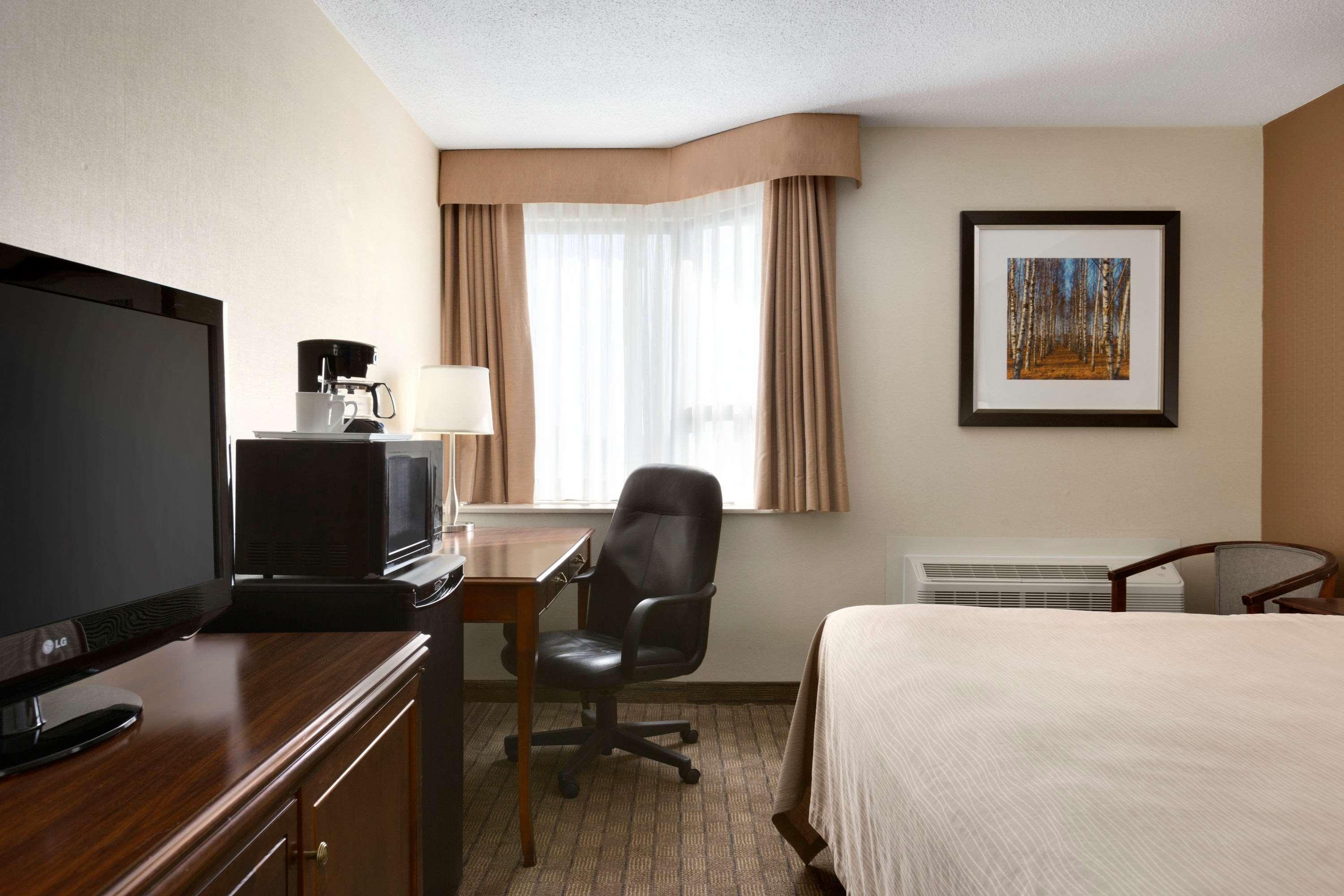 Travelodge By Wyndham Toronto East Exterior foto